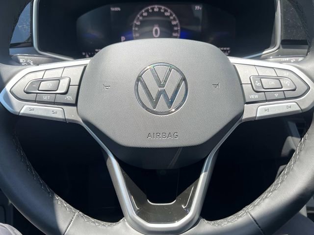 New 2026 Volkswagen Taos SE FWD image 16