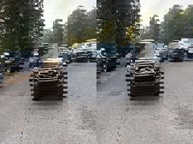 Used 2022 Toyota Tacoma Limited image 7