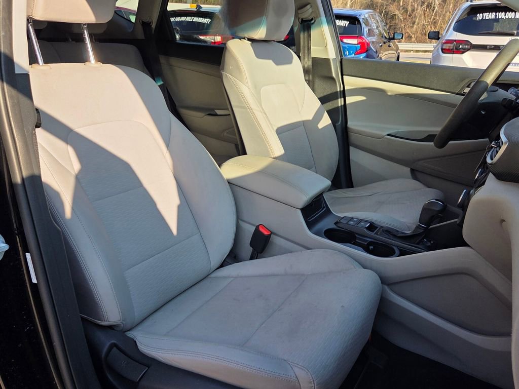 Used 2019 Hyundai Tucson SE image 18