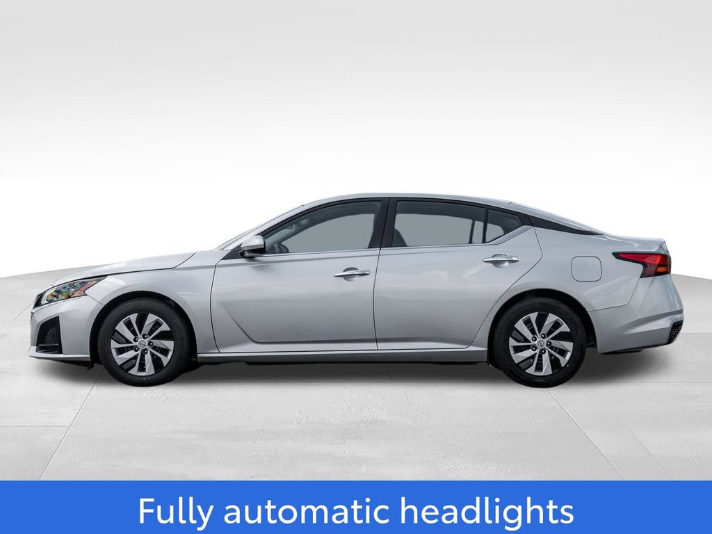 Used 2023 Nissan Altima 2.5 S FWD image 4