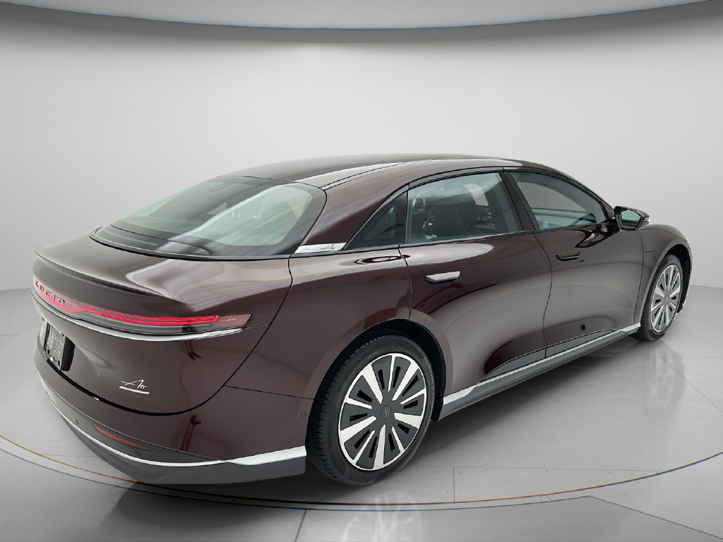Used 2024 Lucid Air Touring AWD/4WD image 5