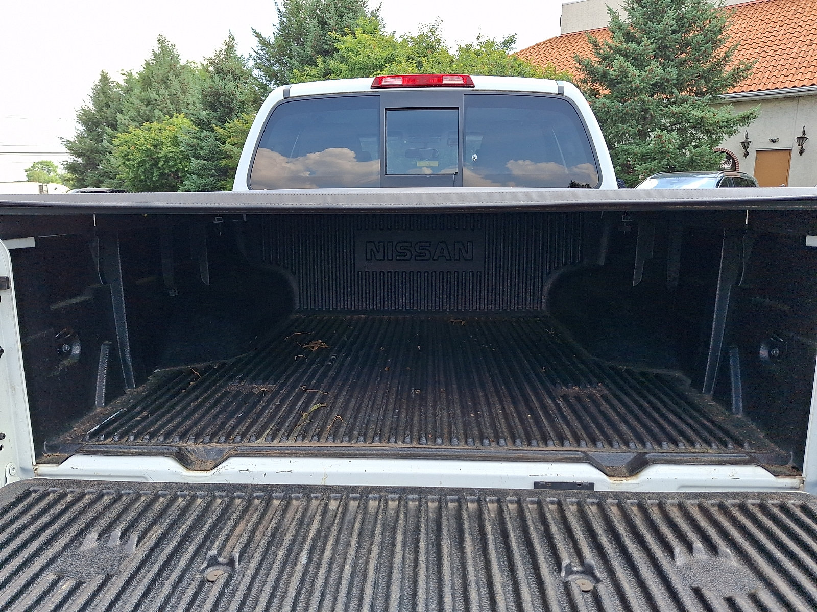 Used 2016 Nissan Frontier SV AWD/4WD image 28