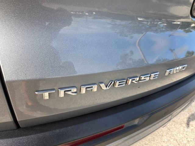 Used 2025 Chevrolet Traverse LT AWD/4WD image 16