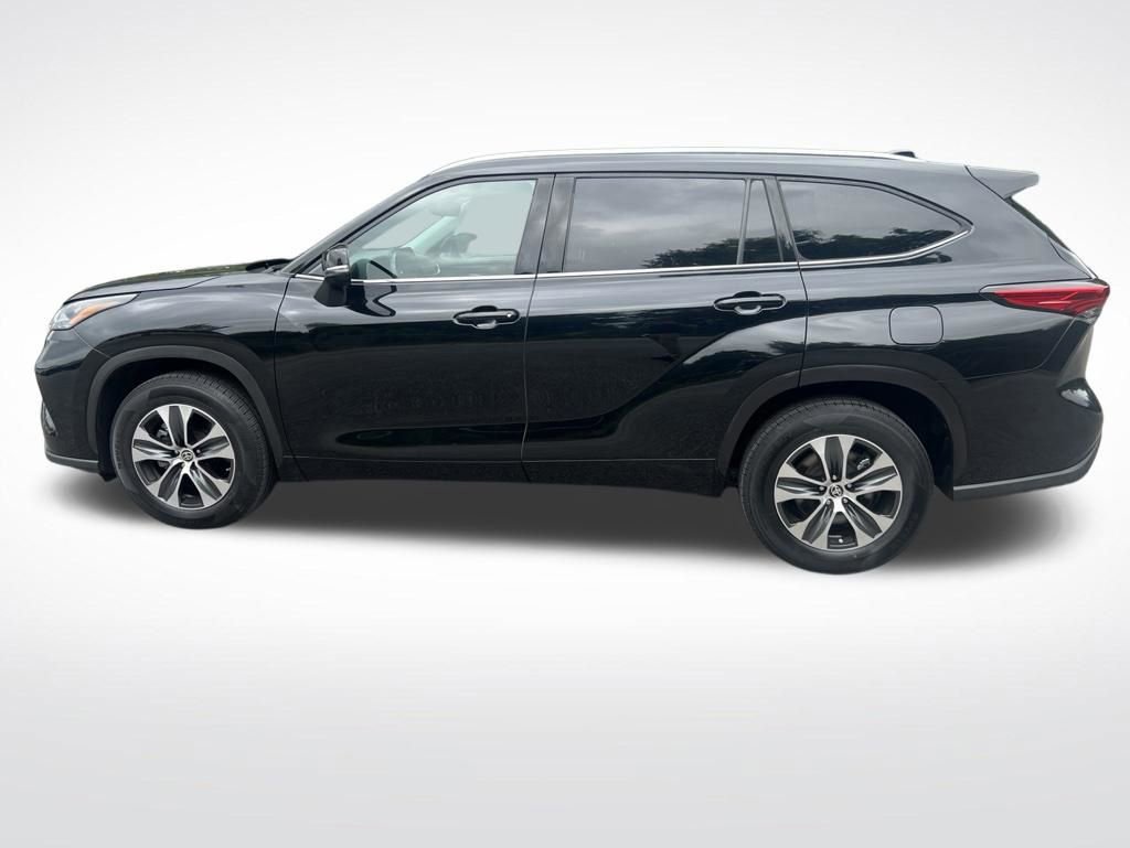 Used 2020 Toyota Highlander XLE FWD image 8