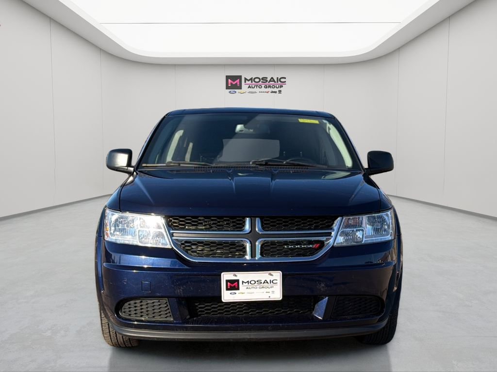Used 2020 Dodge Journey SE w/ SE Popular Equipment Group image 2