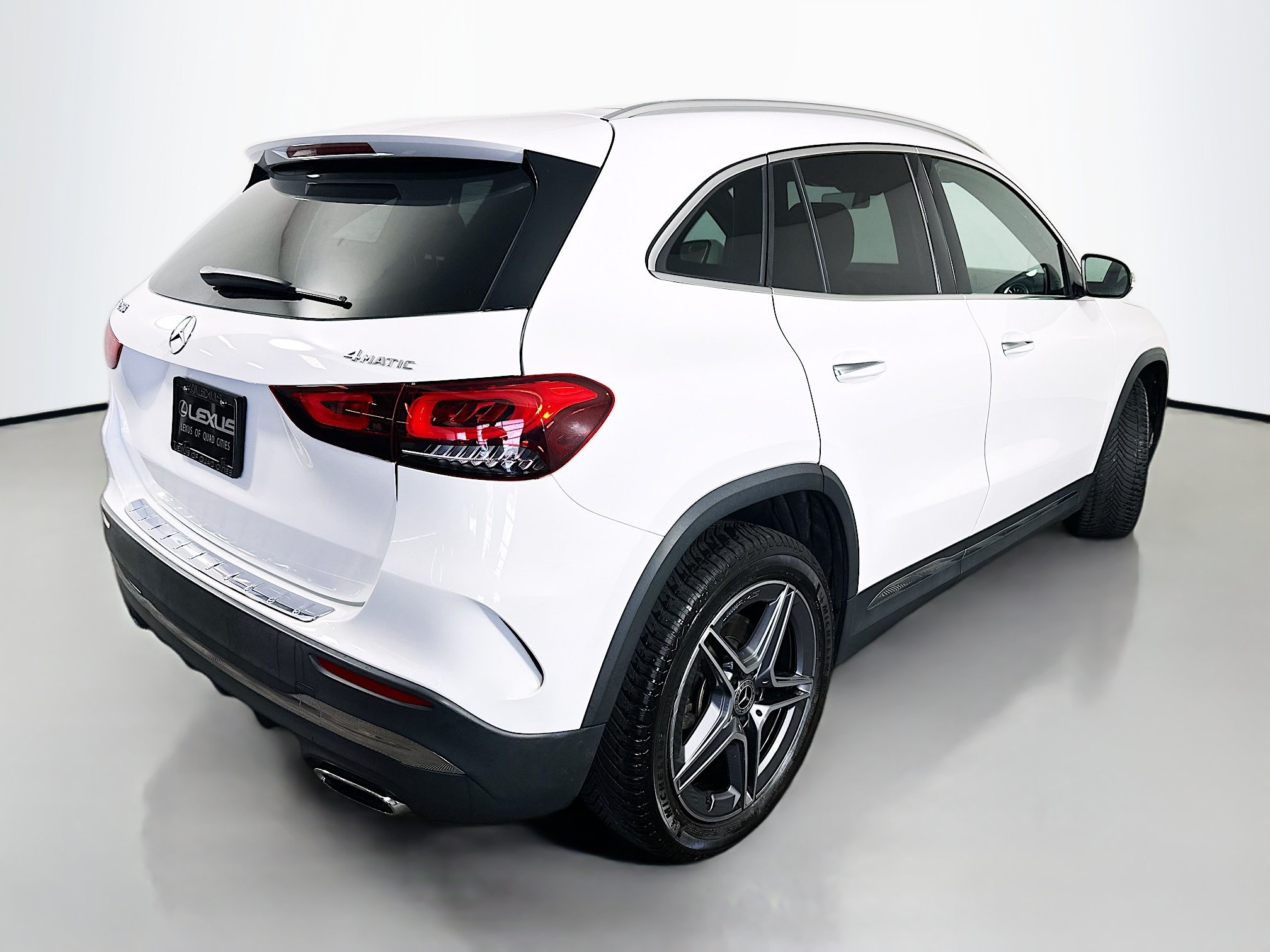 Used 2022 Mercedes-Benz GLA 250 4MATIC image 7