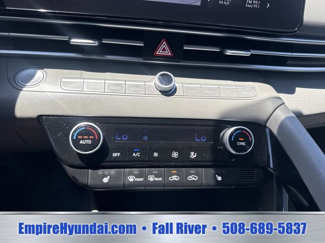 Used 2023 Hyundai Elantra SEL w/ Convenience Package FWD image 21