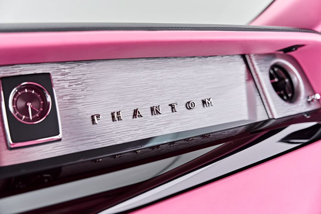 Used 2024 Rolls-Royce Phantom Sedan w/ The Phantom Package RWD image 86