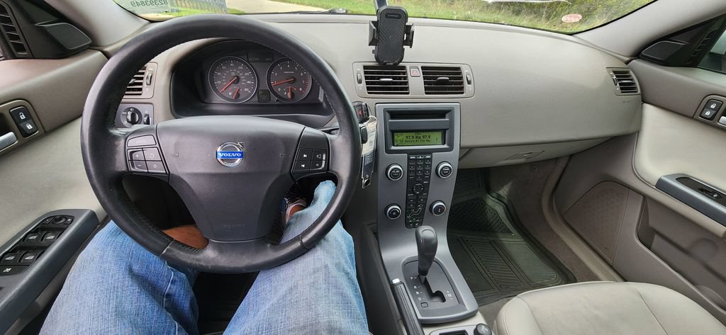 Used 2008 Volvo S40 2.4i FWD image 4