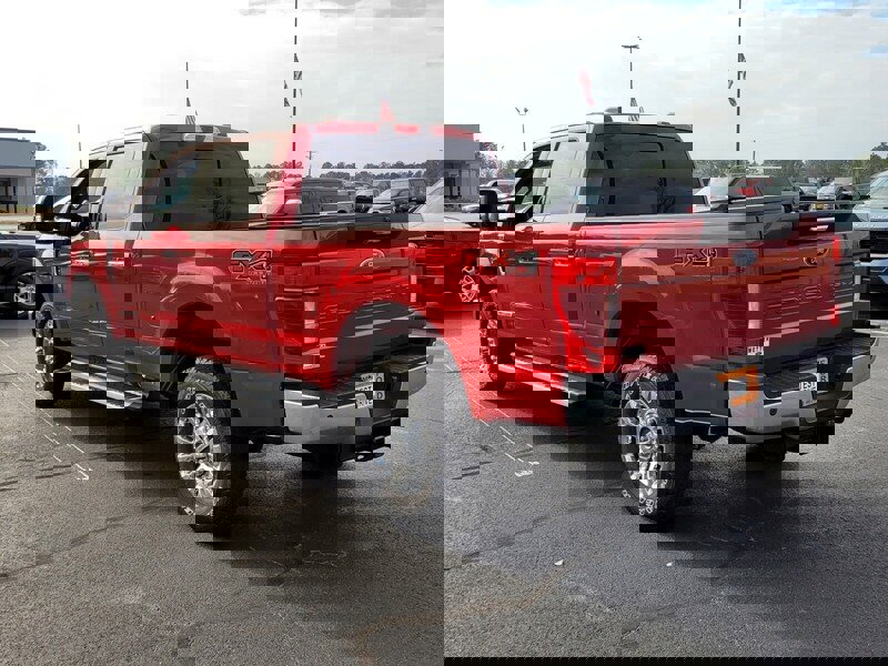 Used 2022 Ford F250 XLT w/ XLT Premium Package image 8