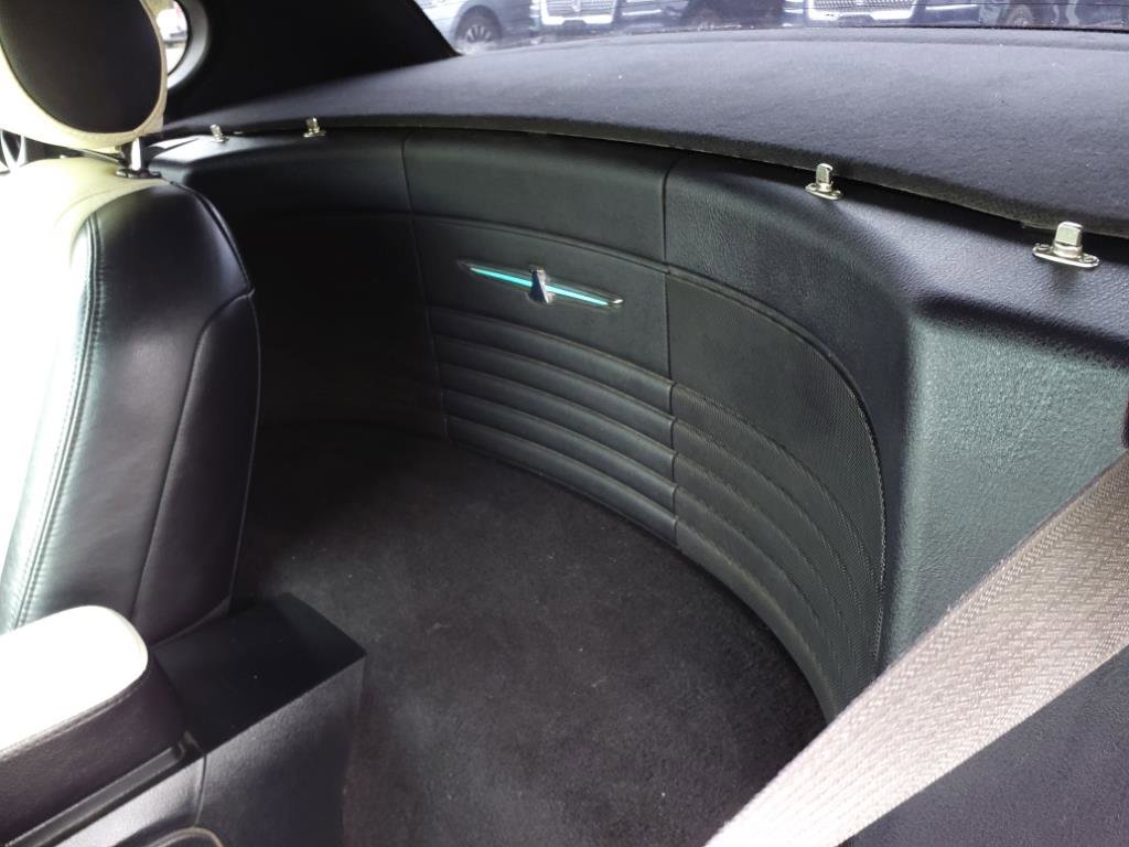 Used 2004 Ford Thunderbird Deluxe image 5