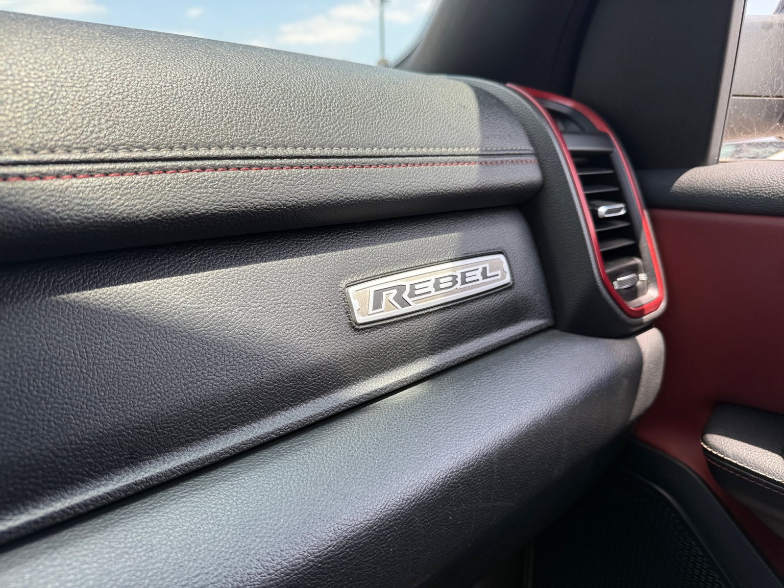 Used 2019 RAM 1500 Rebel w/ Rebel Level 1 Equipment Group AWD/4WD image 19