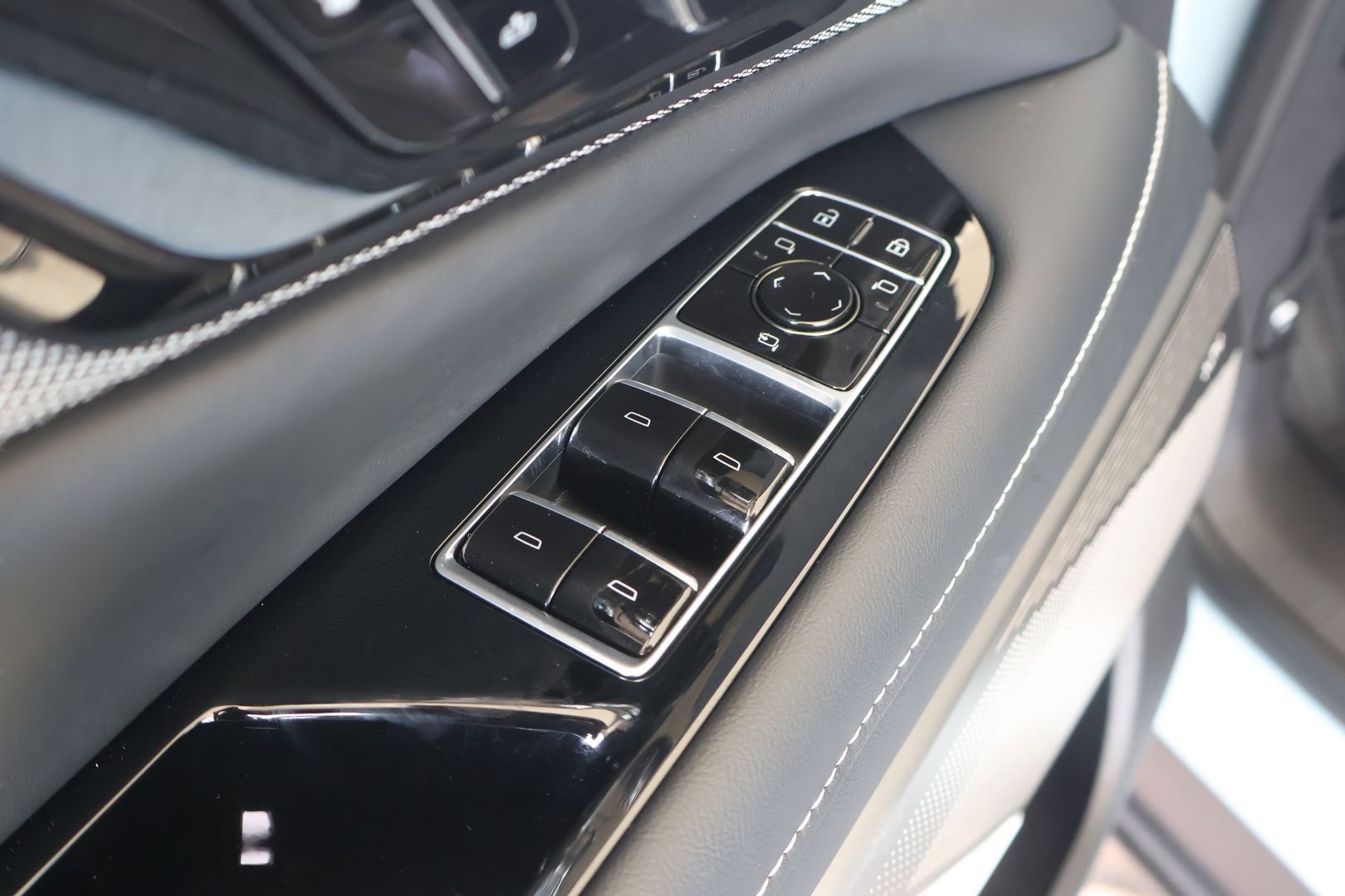 New 2026 Cadillac Optiq Sport 1 RWD image 10