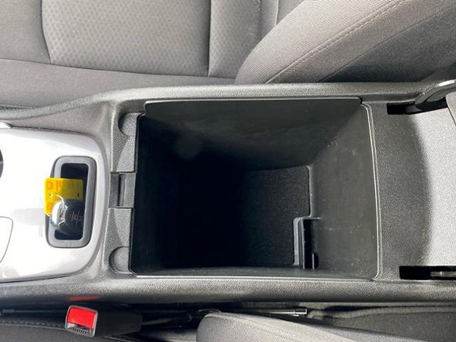 Used 2022 Chevrolet Malibu LT FWD image 34