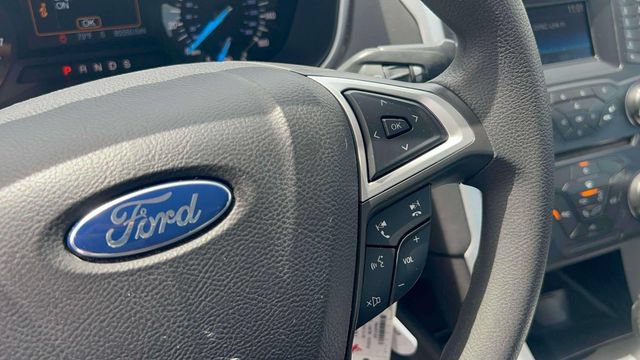 Used 2015 Ford Fusion SE FWD image 18