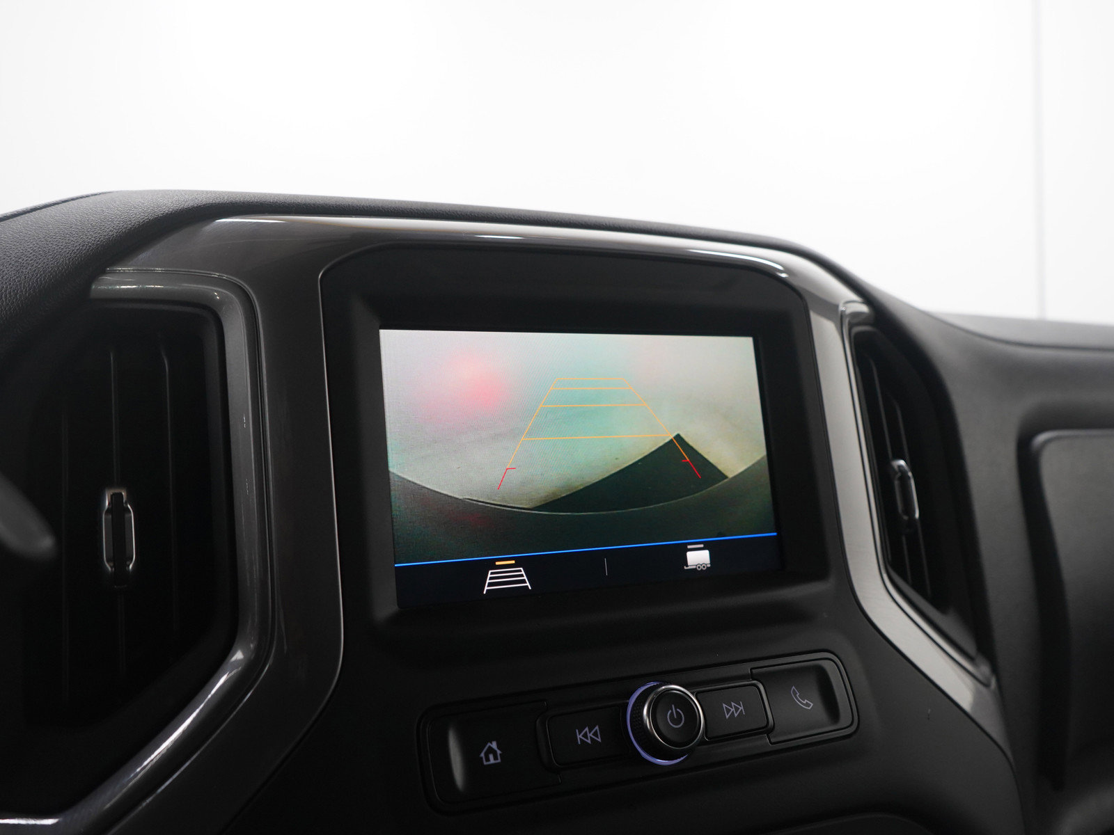 Used 2021 Chevrolet Silverado 1500 Custom w/ Safety Confidence Package image 29