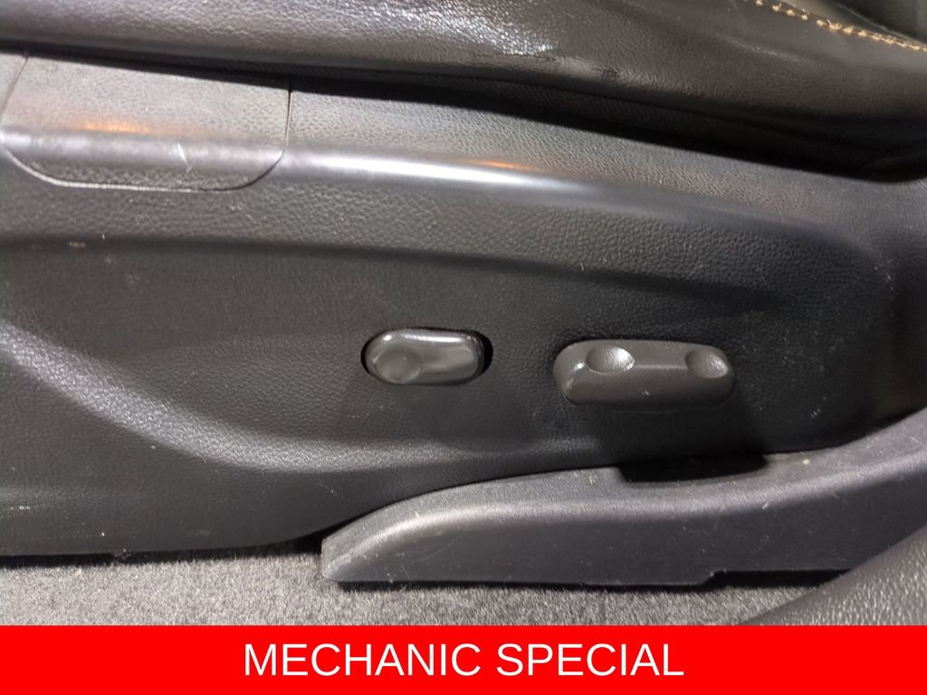 Used 2018 Chevrolet Trax LT w/ LT Convenience Package image 17