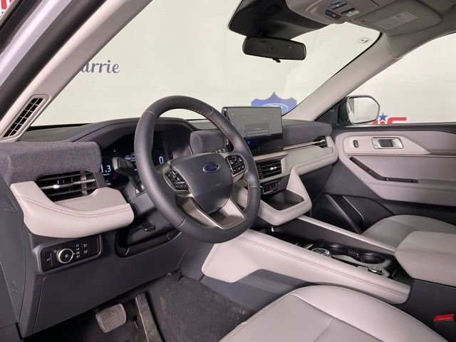 New 2025 Ford Explorer Active w/ Active Comfort Package image 13