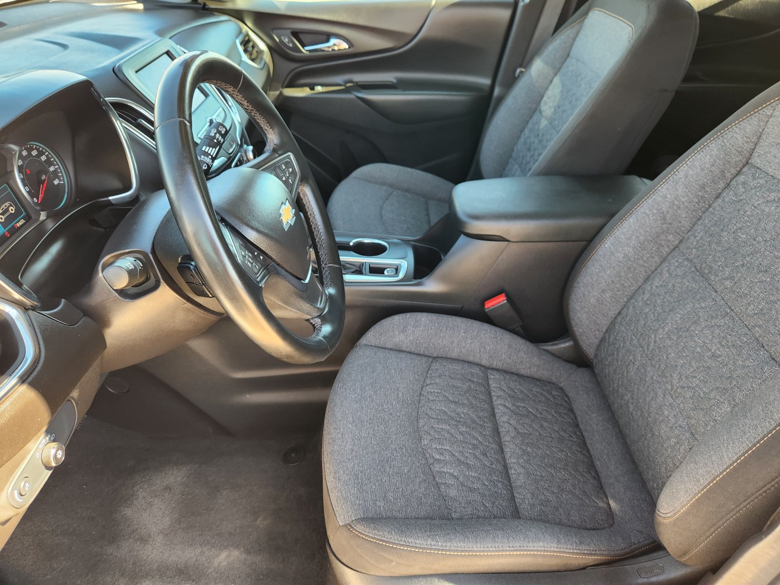 Used 2024 Chevrolet Equinox LT FWD image 16