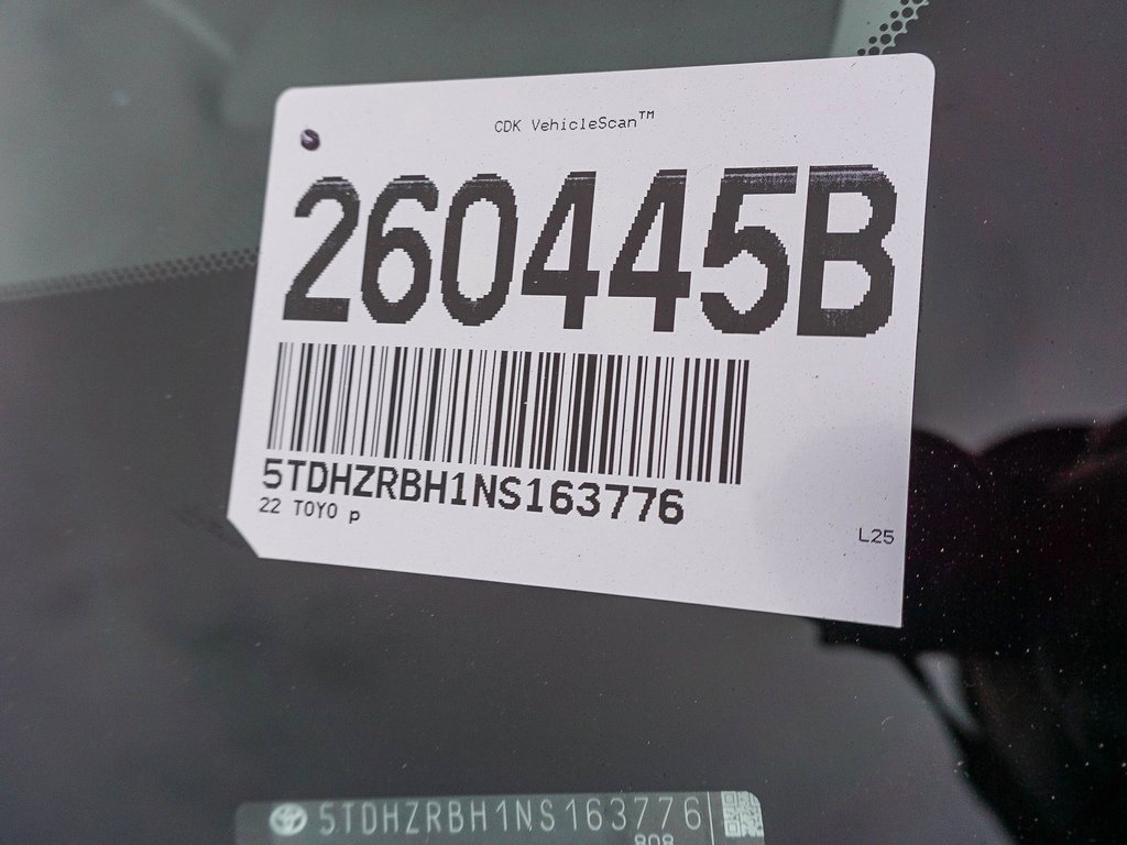 Used 2022 Toyota Highlander XLE image 27