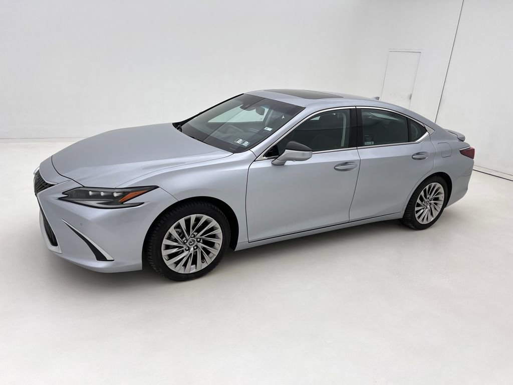 Used 2023 Lexus ES 300h Ultra Luxury image 5
