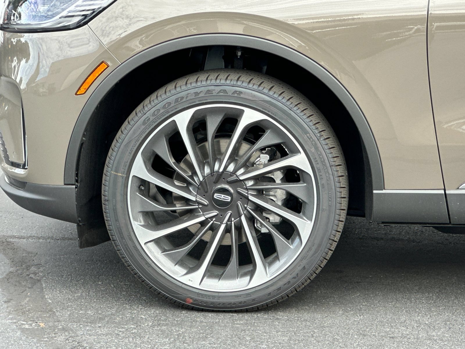 New 2026 Lincoln Aviator Reserve AWD/4WD image 26