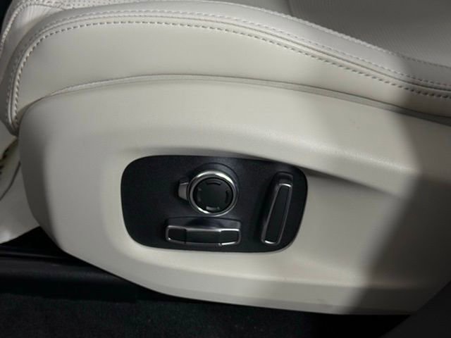 New 2026 Jaguar F-PACE R-Dynamic S image 29