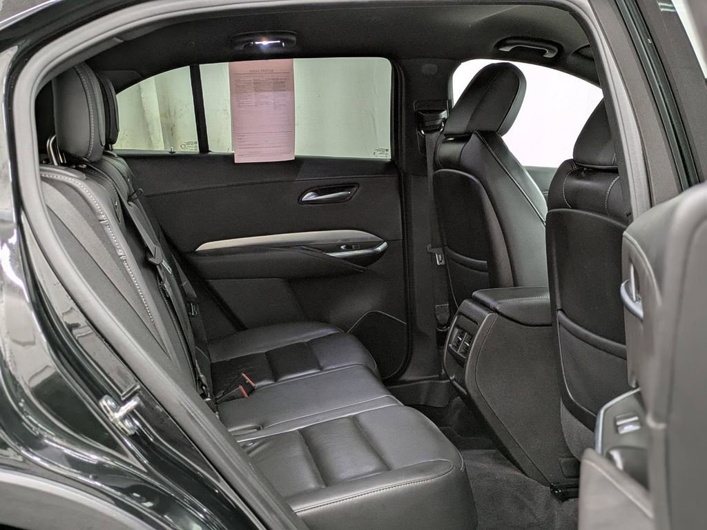 Used 2023 Cadillac XT4 Premium Luxury image 19