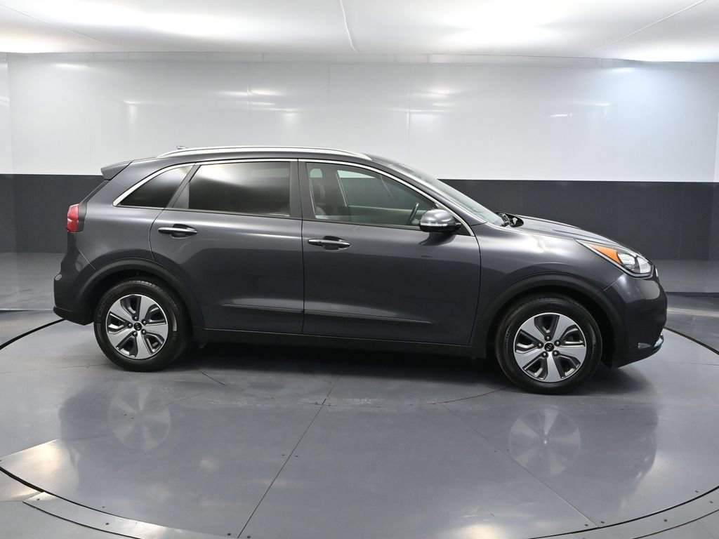 Used 2019 Kia Niro EX FWD image 4