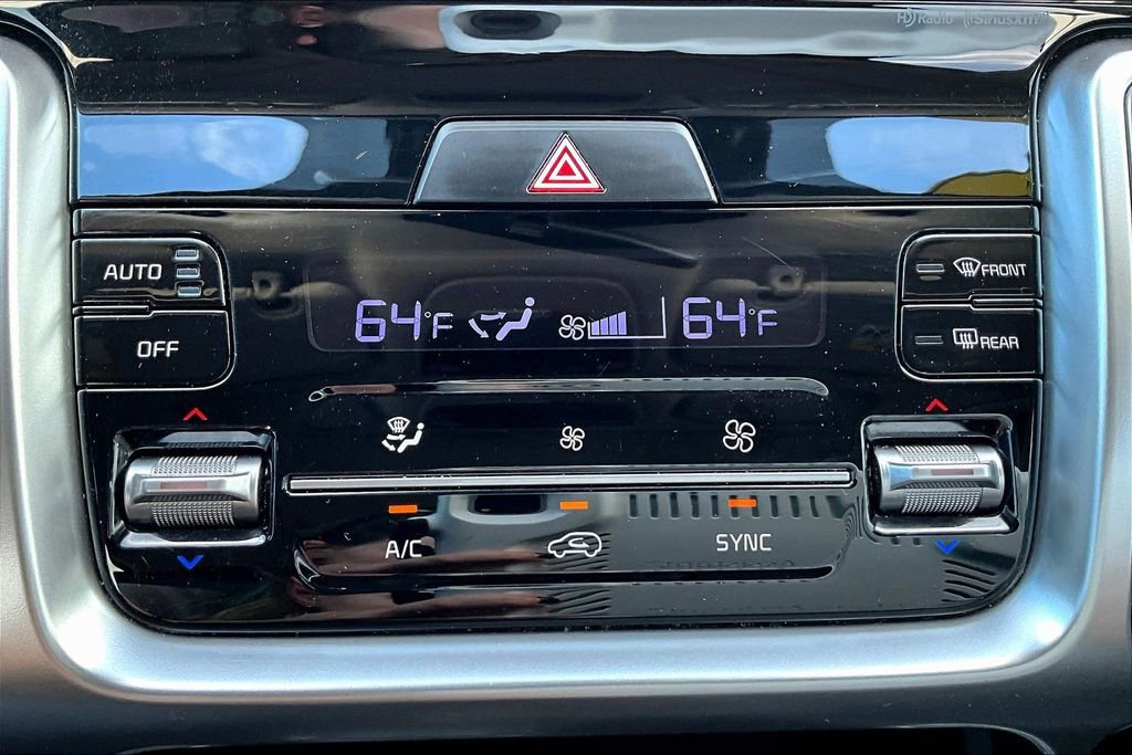 Used 2022 Kia Sorento S w/ Panoramic Sunroof Package image 24