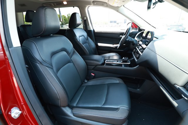 Used 2022 Nissan Pathfinder SL w/ SL Premium Package FWD image 29