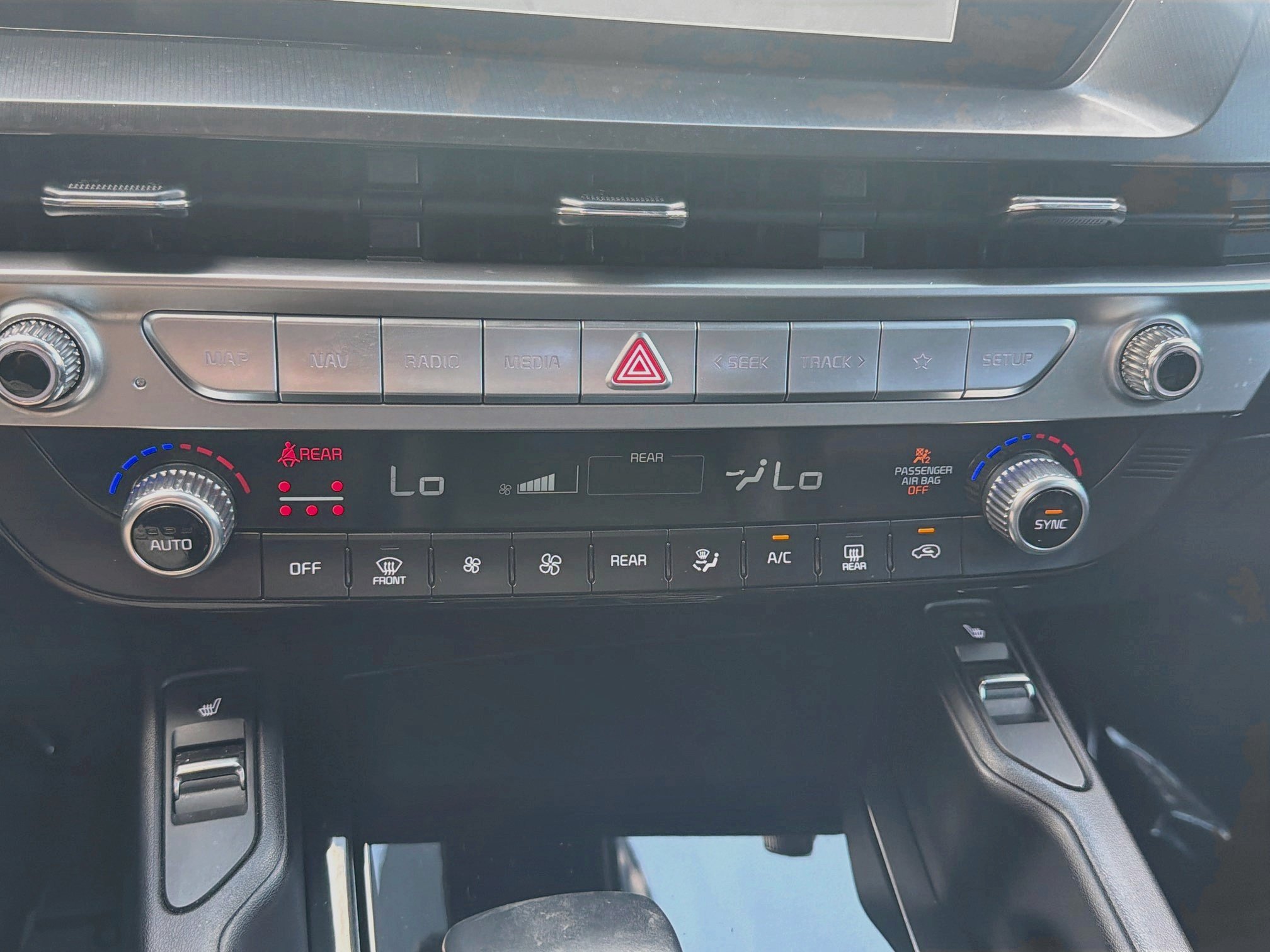 Used 2025 Kia Telluride S AWD/4WD image 24
