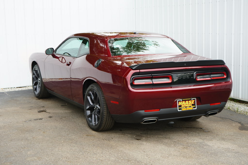 Used 2023 Dodge Challenger SXT w/ Blacktop Package RWD image 4