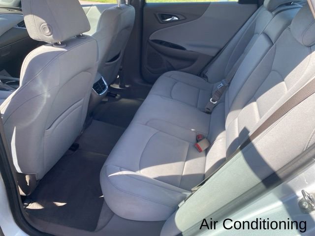 Used 2020 Chevrolet Malibu LT image 20