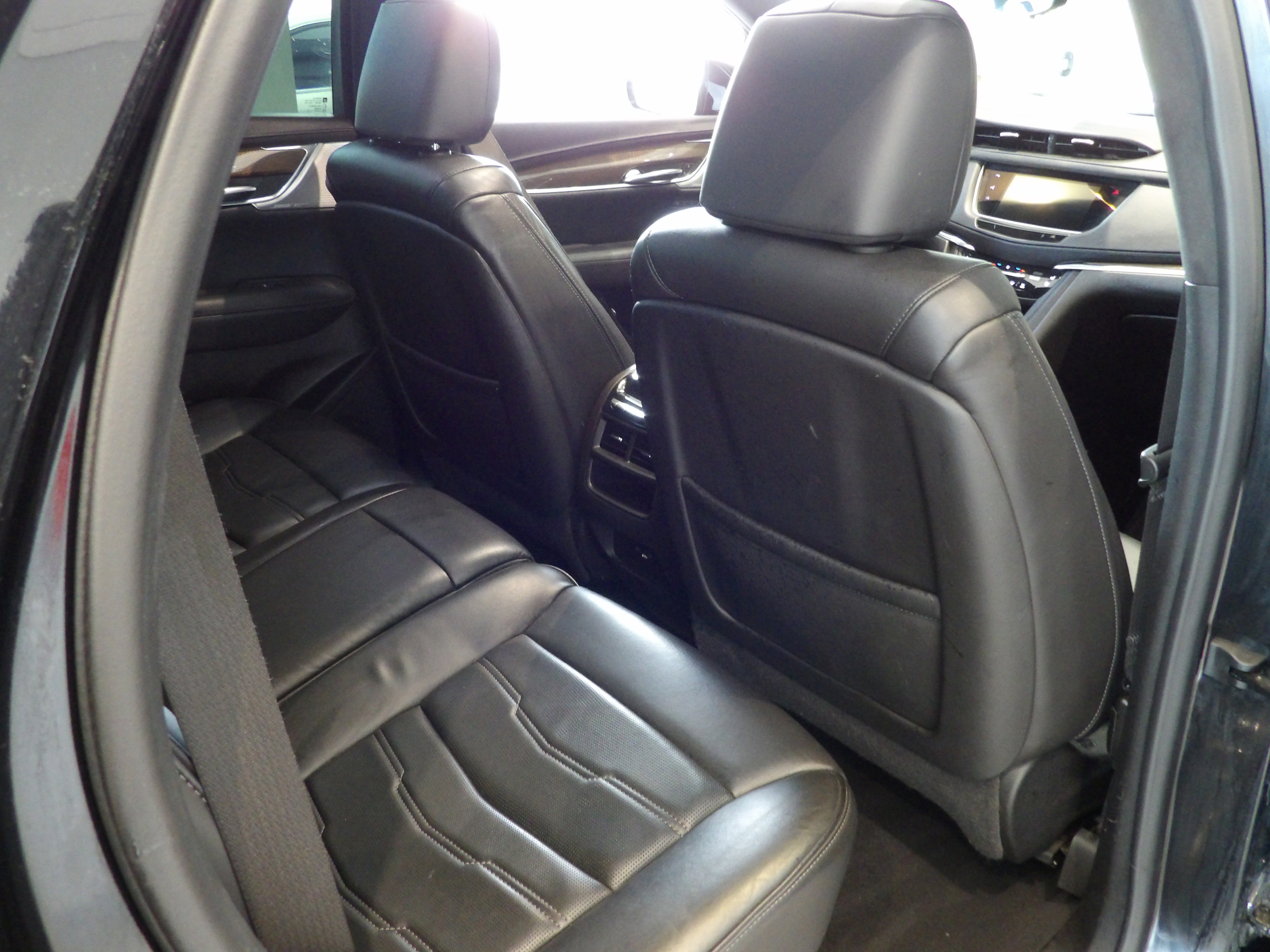 Used 2022 Cadillac XT5 Sportv w/ Platinum Package AWD/4WD image 21