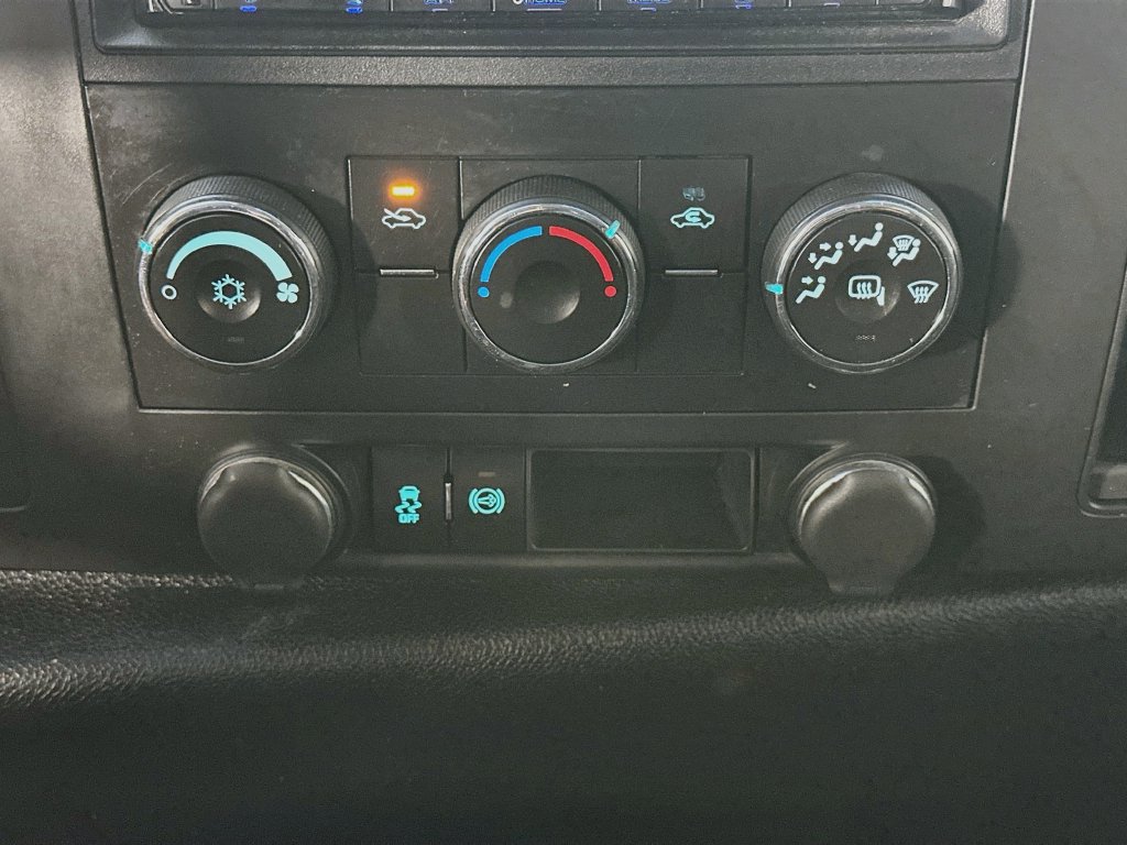 Used 2014 Chevrolet Silverado 2500 LT AWD/4WD image 17