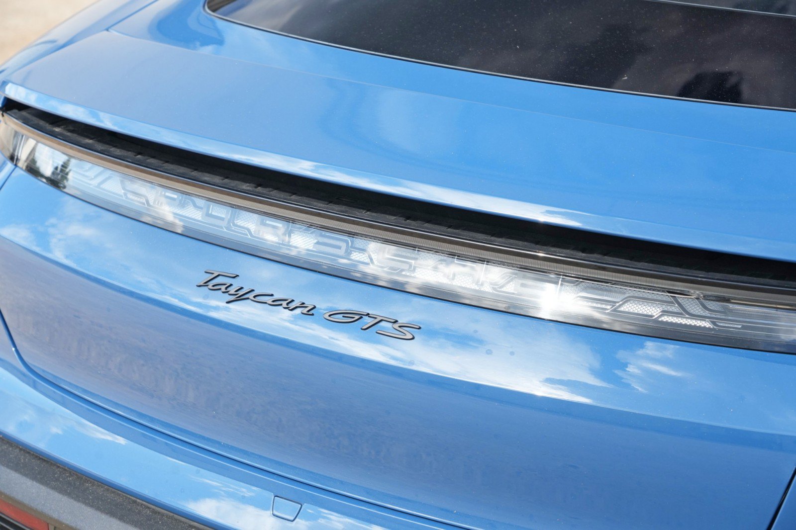 Used 2023 Porsche Taycan GTS AWD/4WD image 60
