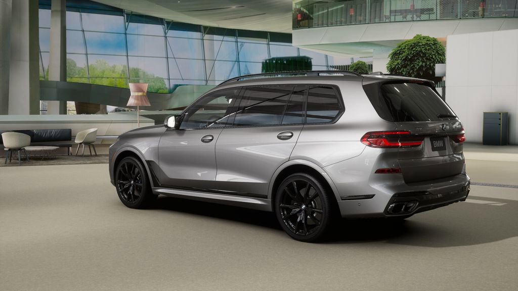 Used 2026 BMW X7 M60i image 30