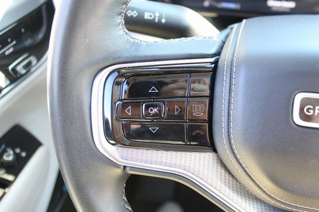 Used 2023 Jeep Grand Wagoneer L Series II w/ Premium Group II image 15