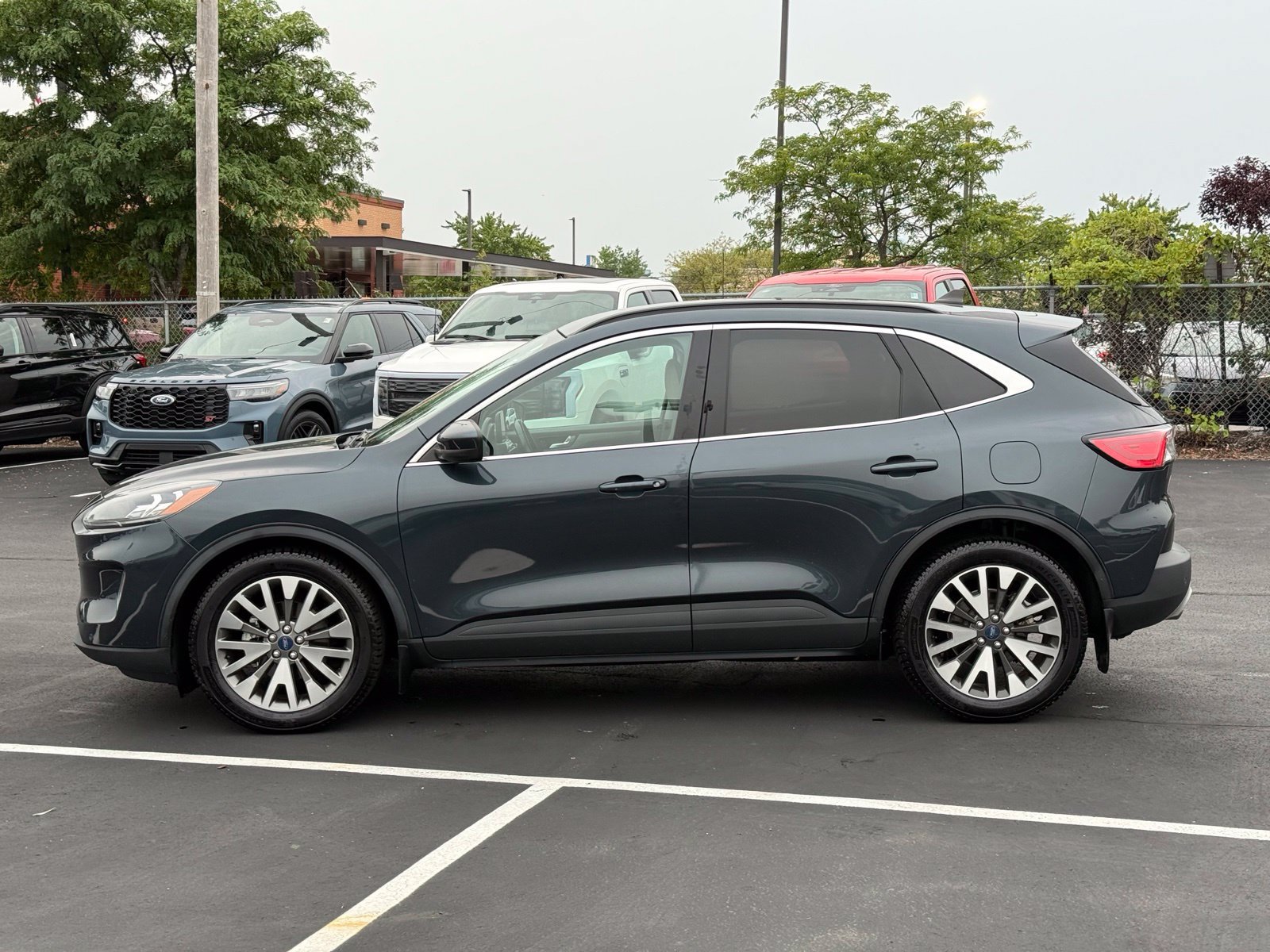 Used 2022 Ford Escape Titanium FWD image 7