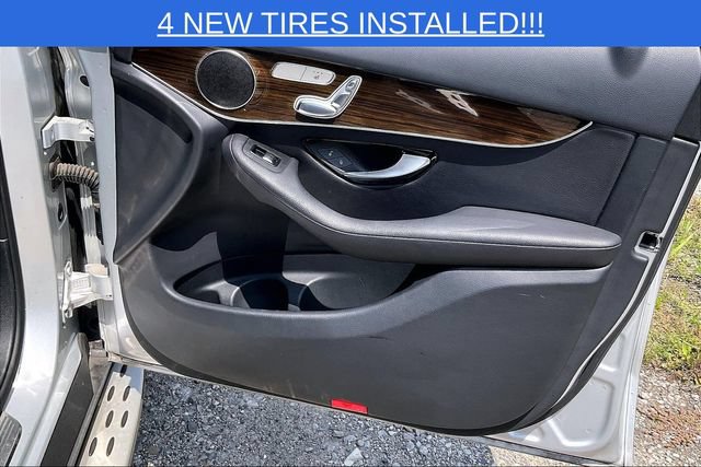 Used 2017 Mercedes-Benz GLC 300 4MATIC image 24