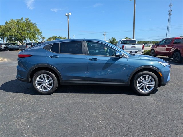 New 2025 Buick Envista Preferred w/ Convenience I Package image 2