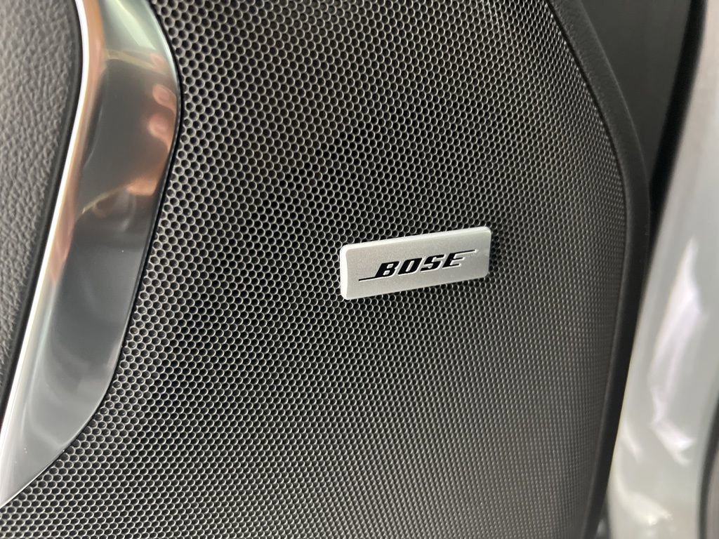 New 2026 Chevrolet Suburban Premier image 23