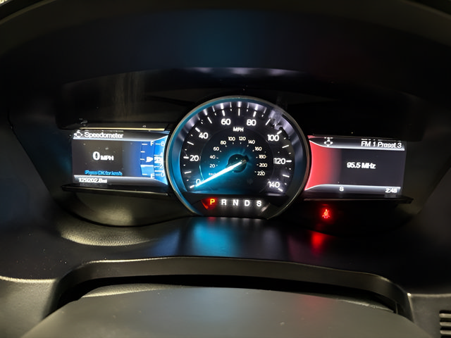 Used 2017 Ford Explorer XLT w/ Equipment Group 202A FWD image 19