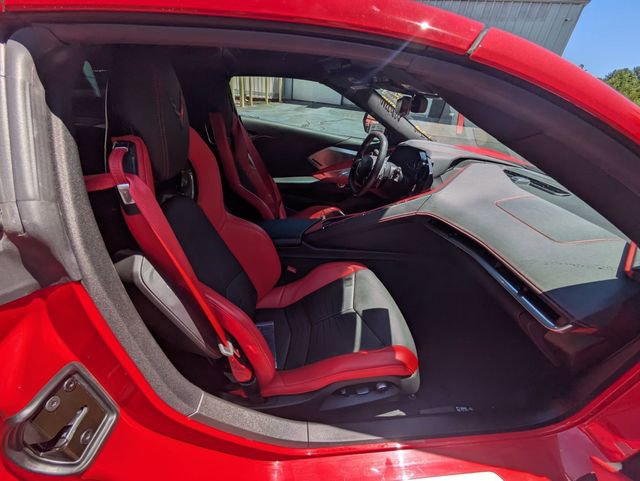 Used 2021 Chevrolet Corvette Stingray Preferred Cpe w/ Z51 Performance Package RWD image 28