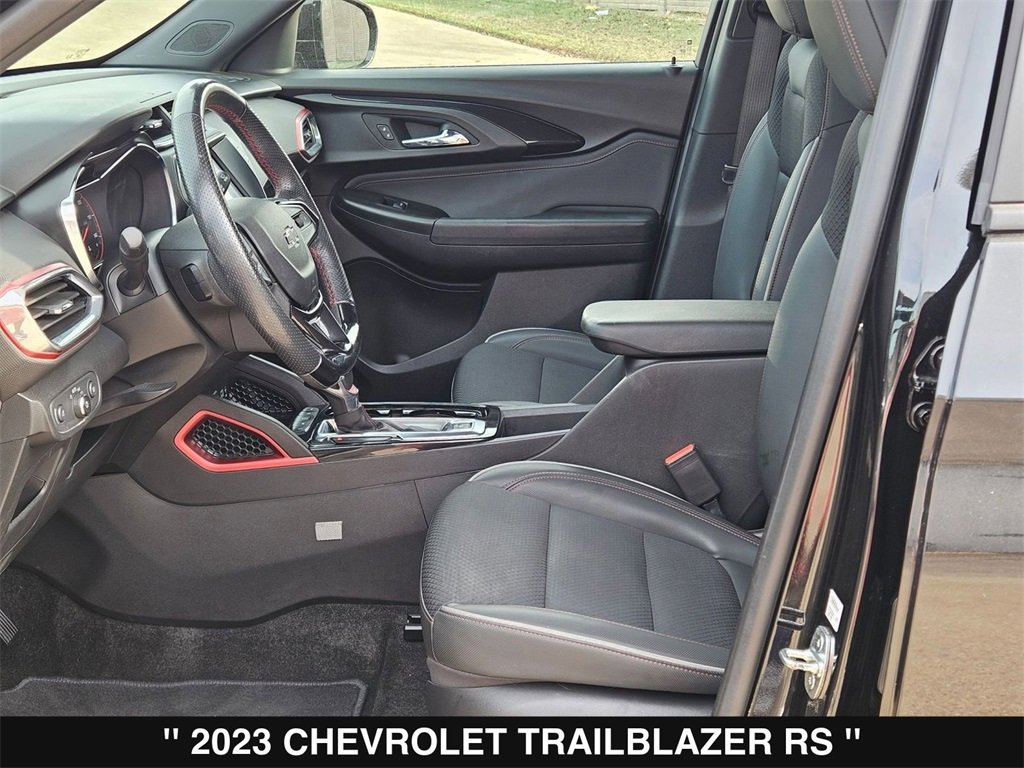 Used 2023 Chevrolet TrailBlazer RS image 11