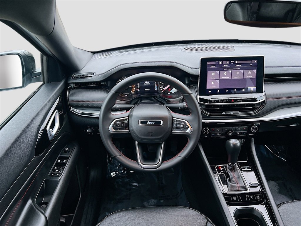 Used 2024 Jeep Compass Trailhawk image 20