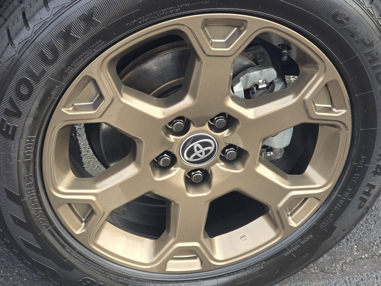 Used 2023 Toyota RAV4 AWD Hybrid image 8