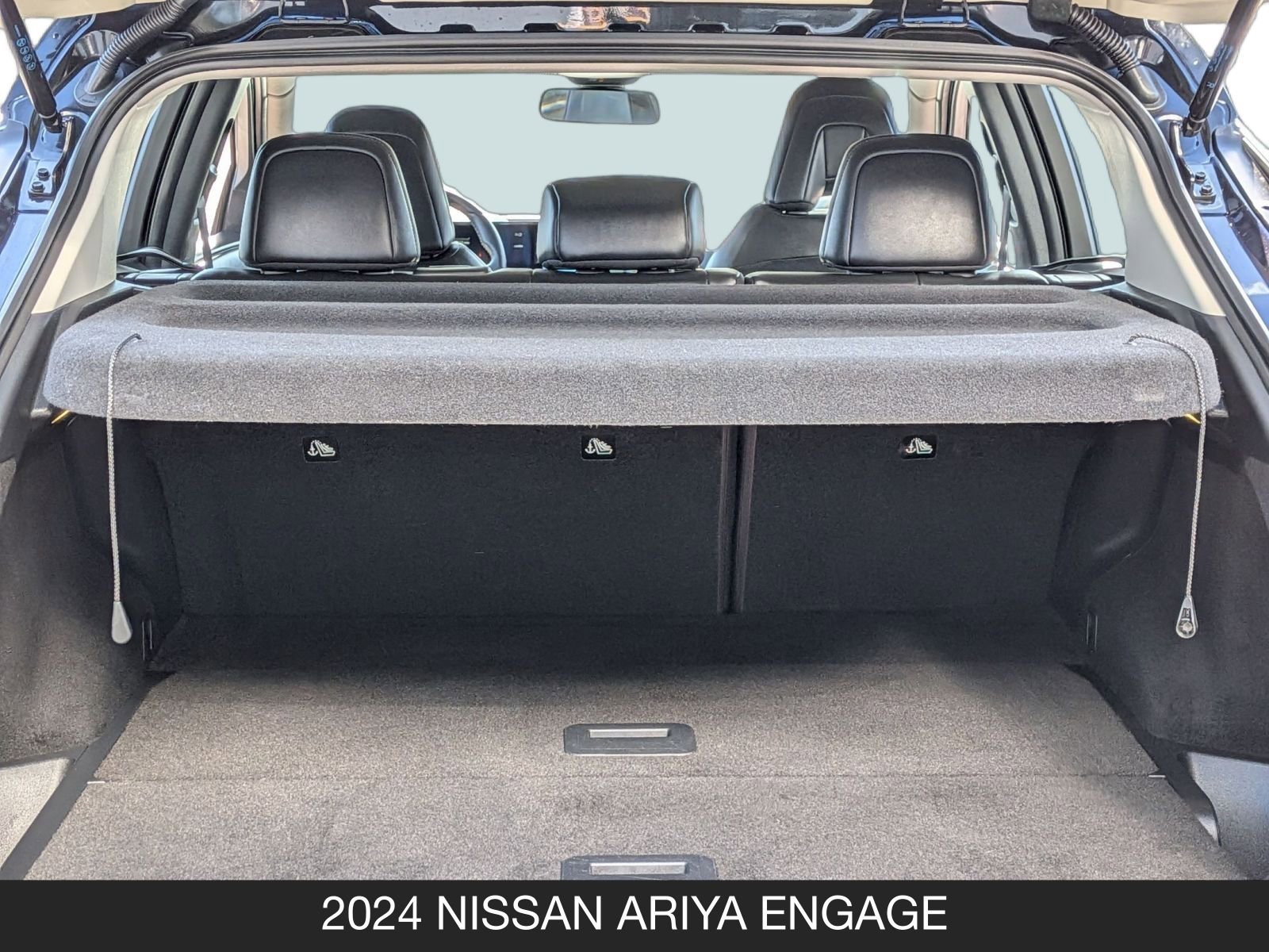 Used 2024 Nissan Ariya FWD image 21