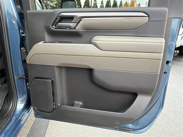 Used 2024 Chevrolet Silverado 2500 ZR2 w/ Technology Package image 16